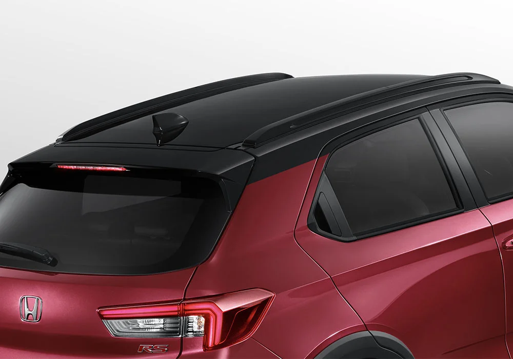 Dengan roof garnish, jadikan tampilan Honda WR-V lebih maskulin